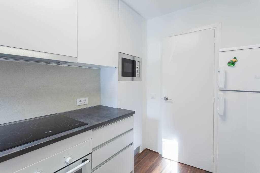 Apartamento Para 4 Con Terraza En El Centro Χιρόνα Εξωτερικό φωτογραφία