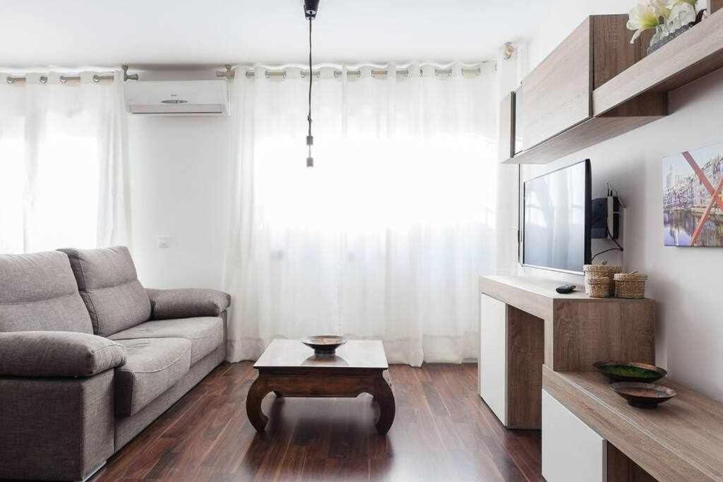 Apartamento Para 4 Con Terraza En El Centro Χιρόνα Εξωτερικό φωτογραφία
