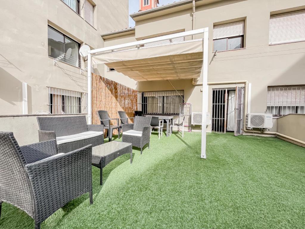 Apartamento Para 4 Con Terraza En El Centro Χιρόνα Εξωτερικό φωτογραφία
